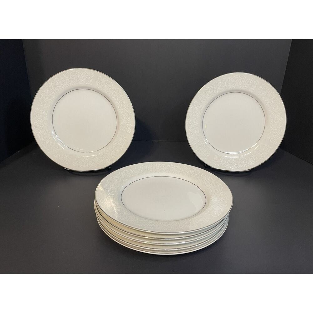Montgomery Ward Shannon Dinner Plates Set of 8 White Floral‎ Silver Trim Japan